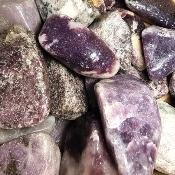 Lepidolite Pierre Roulée