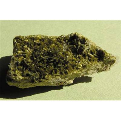 Pistacite ou Epidote Pierre Brute