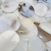 Opale Commune Blanche Mini Pierre Plate