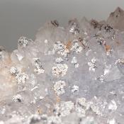 Agate Naturelle Géodes sur socle en bois 2885