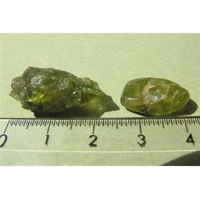 Peridot (Olivine) Pierre Roulée