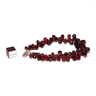 Création Pétales Grenat Rouge Bracelet 2133