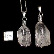 Cristal de Roche Pendentif Pierre Brute avec Cage