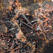 Crocoïte pierre brute 2408