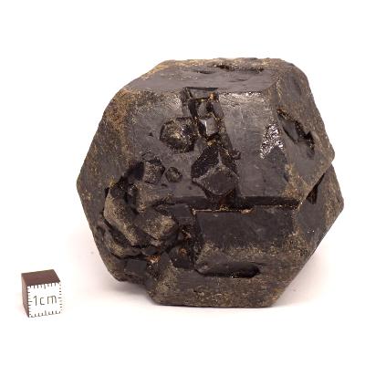 Grenat noir pierre brute 2412