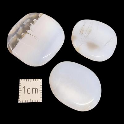 Opale Commune Blanche Mini Pierre Plate