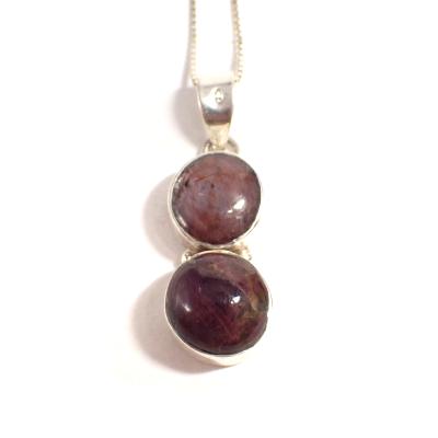 Rubis Etoilé Pendentif avec Monture en Argent n° 15054