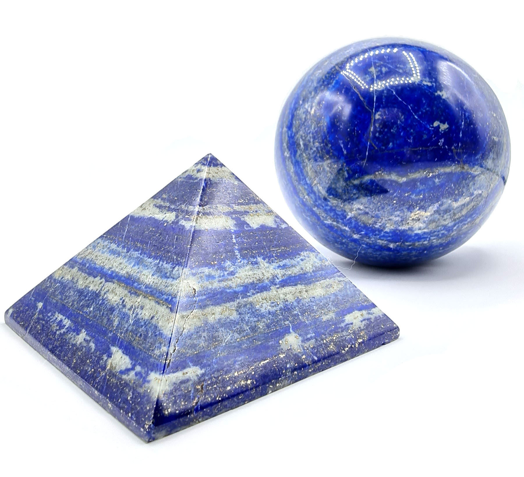 Photo de Lapis Lazuli en pyramide et en sphre